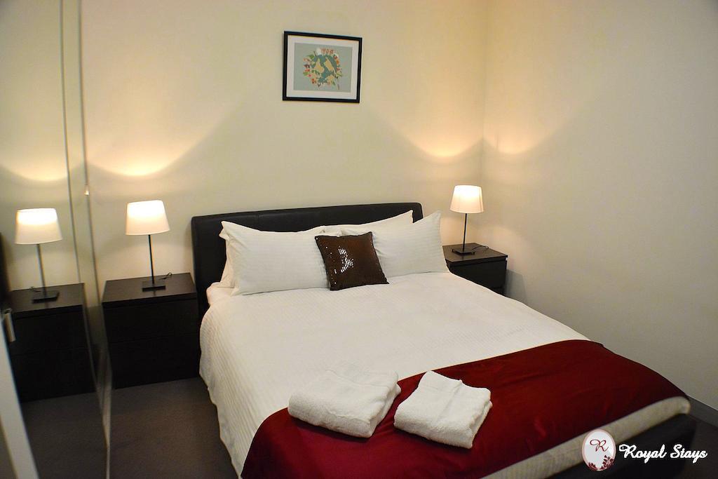 Royal Stays Apartments Melbourne- Southbank Room photo